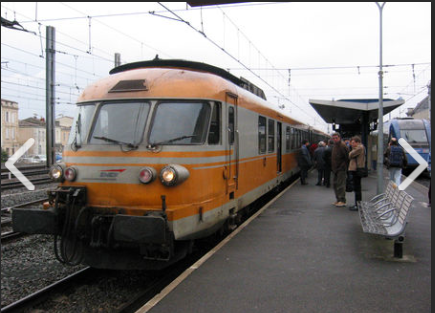 turbotrain gare de Moulins 197?